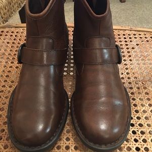 Born boots